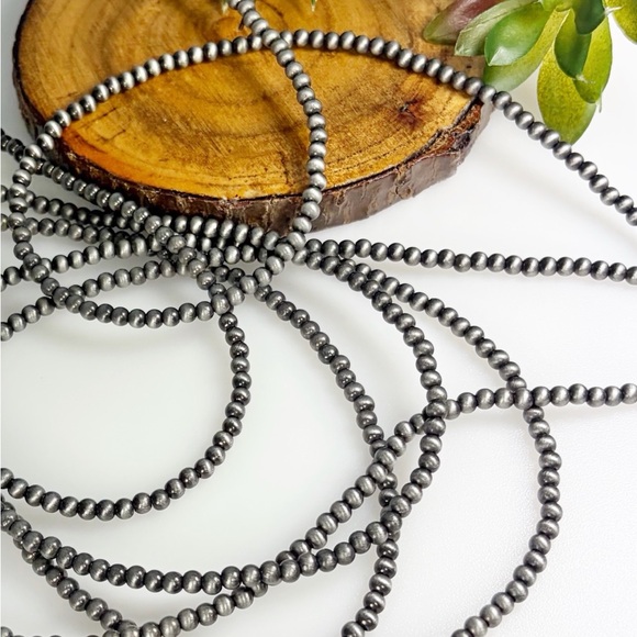 Navajo Pearl Style Bead Necklace Boho Cowgirl Southwest Western Chain New - Picture 7 of 9